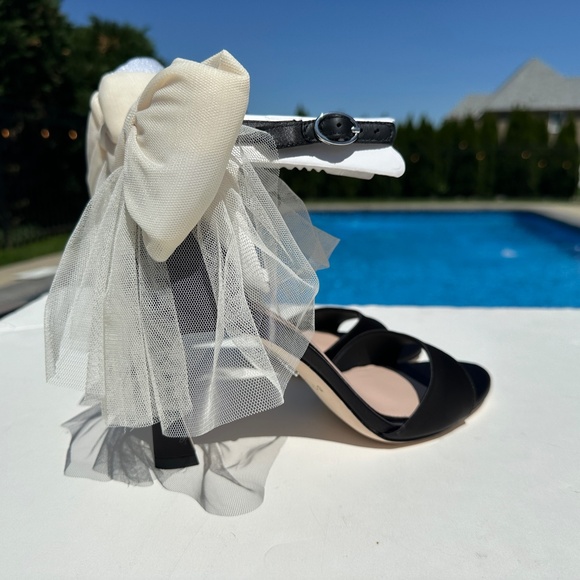 NWT Antonio Melani 9.5 Black Satin Tulle Bow Back Heels - Picture 4 of 12